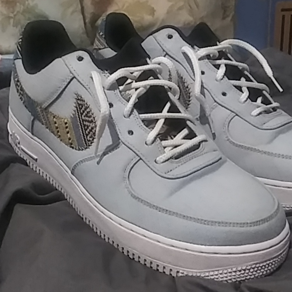 Mens shoes